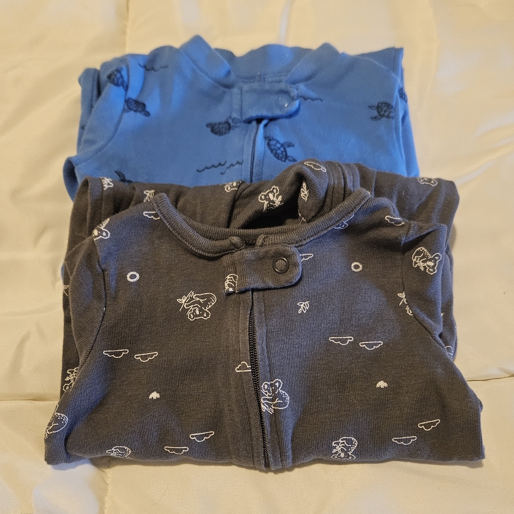 Carter's Gray Baby Onesie 3-6mos PJs